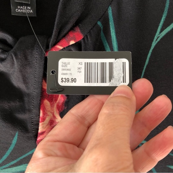 NWT RW&CO. Red Floral Black Twist Knot Neckline Long Sleeve Blouse Size … - Picture 6 of 7